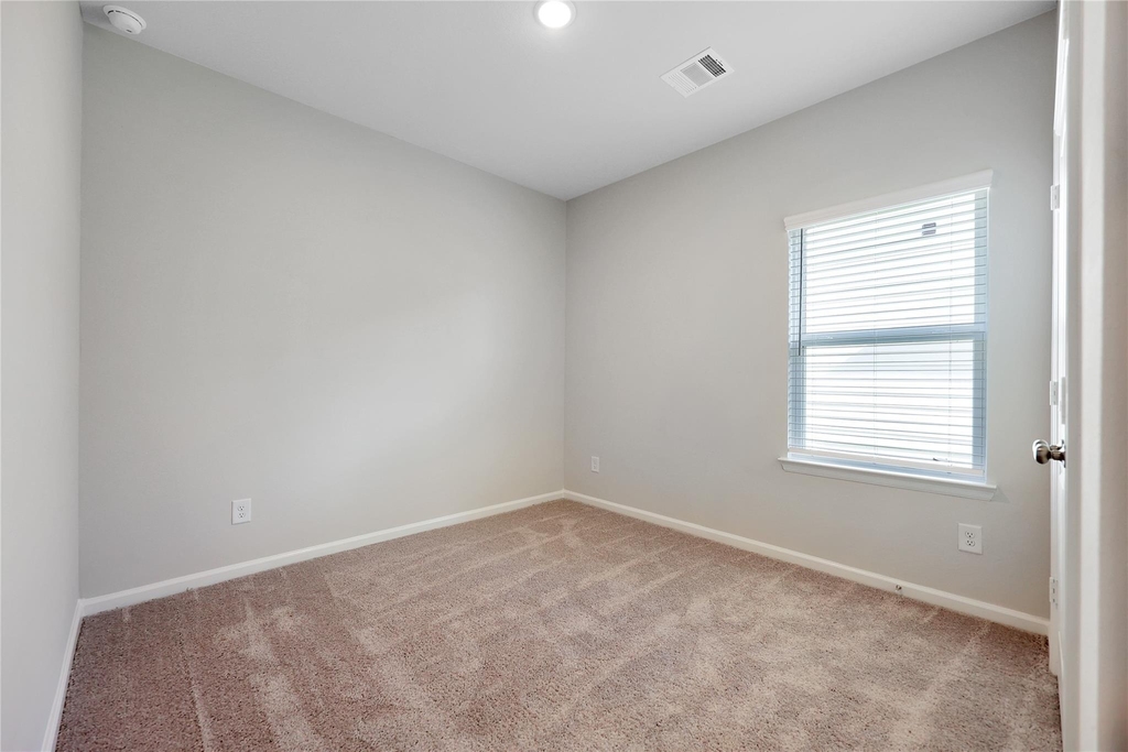 16632 Aurora Street - Photo 17
