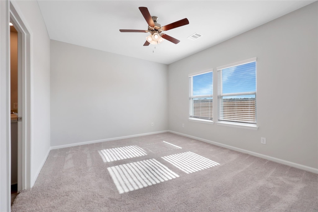 16632 Aurora Street - Photo 12