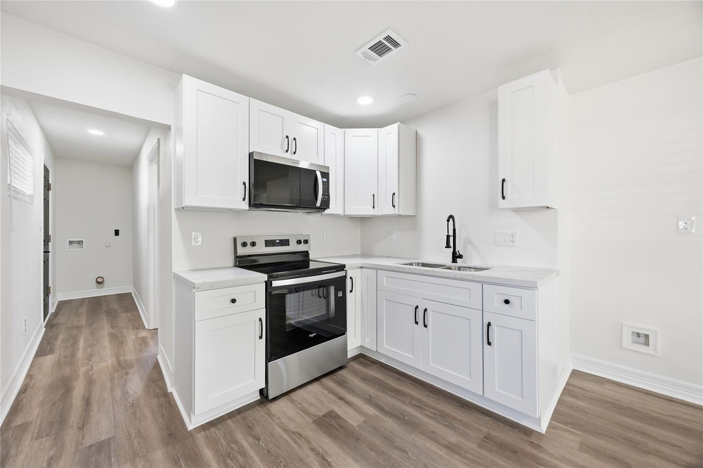 8115 Betty Boop Street - Photo 3