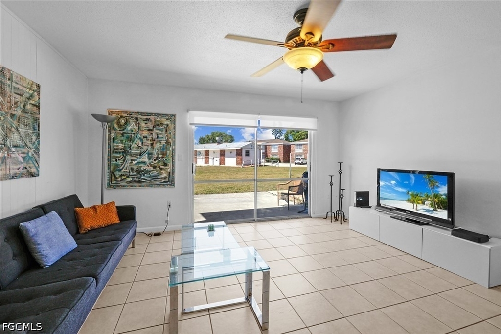 864 Courtington Lane - Photo 6