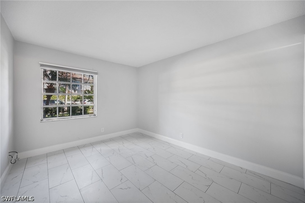 666 3rd Street S - Photo 18