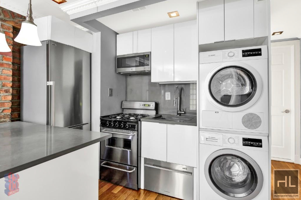 Mulberry St. - Photo 1
