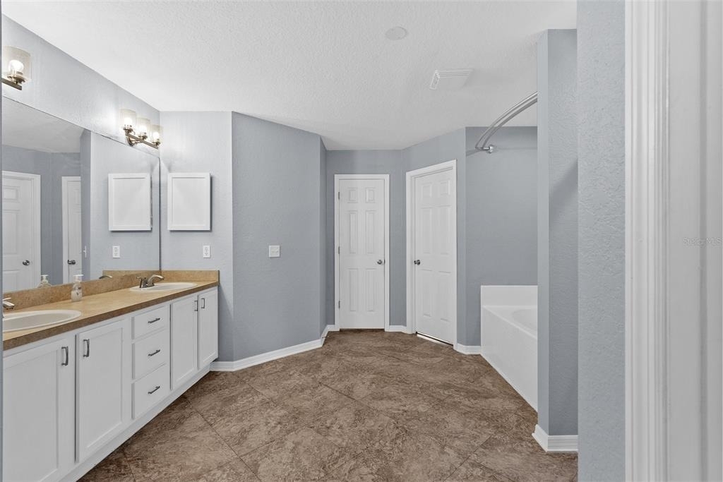 11366 Riddle Drive - Photo 23