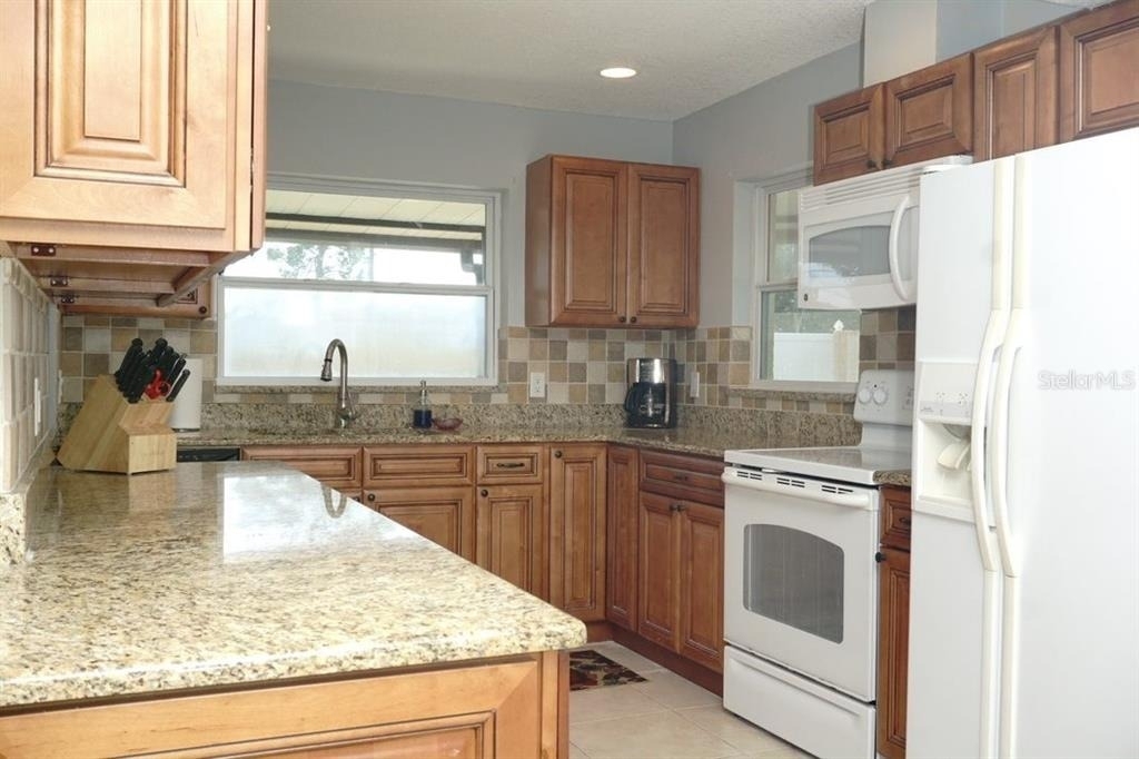 3139 Carlos Drive - Photo 2