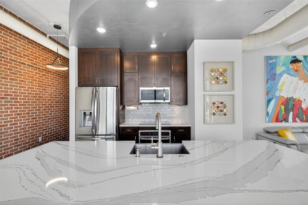175 2nd Street S - Photo 1