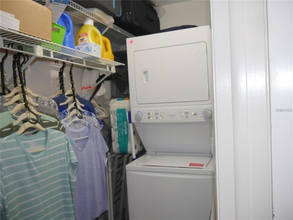 6165 Chesham Drive - Photo 26