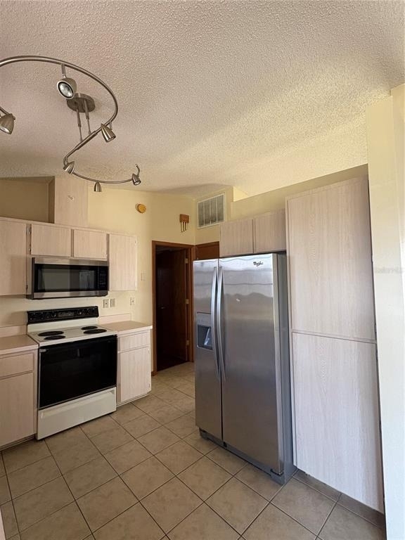 3052 Salton Street - Photo 7