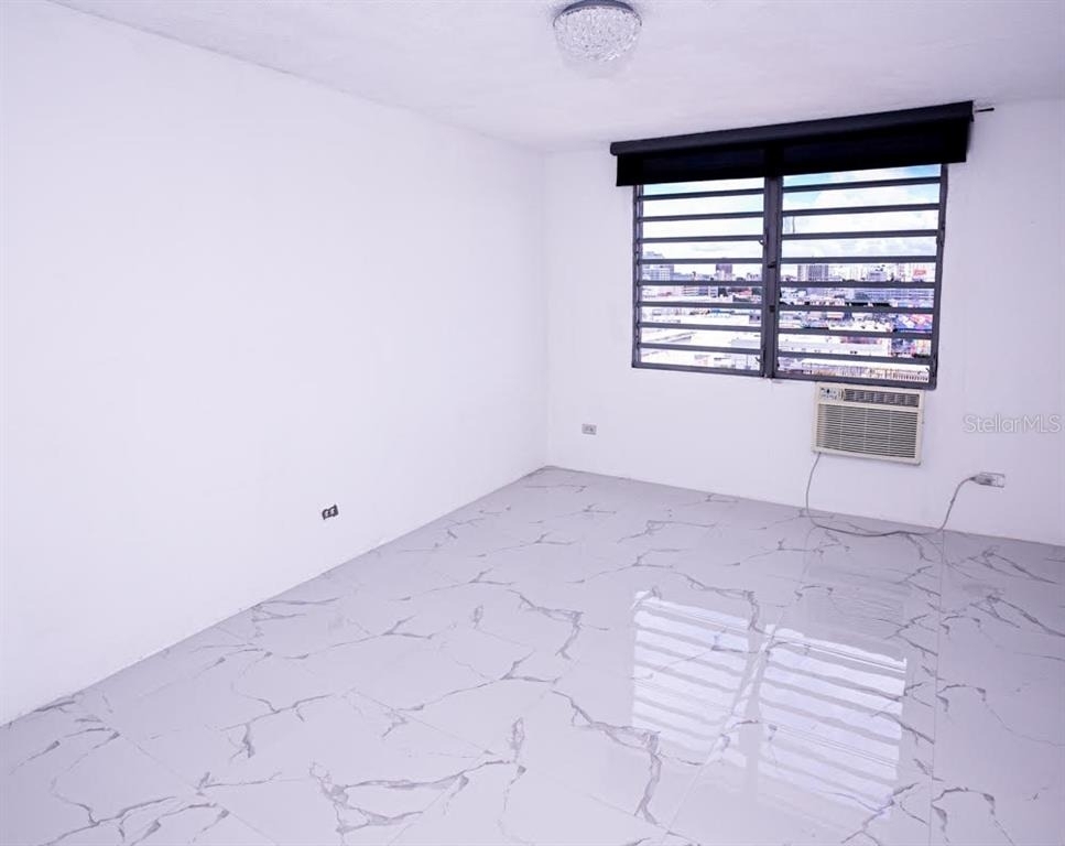 Miramar Towers 721 Hernandez St. - Photo 11