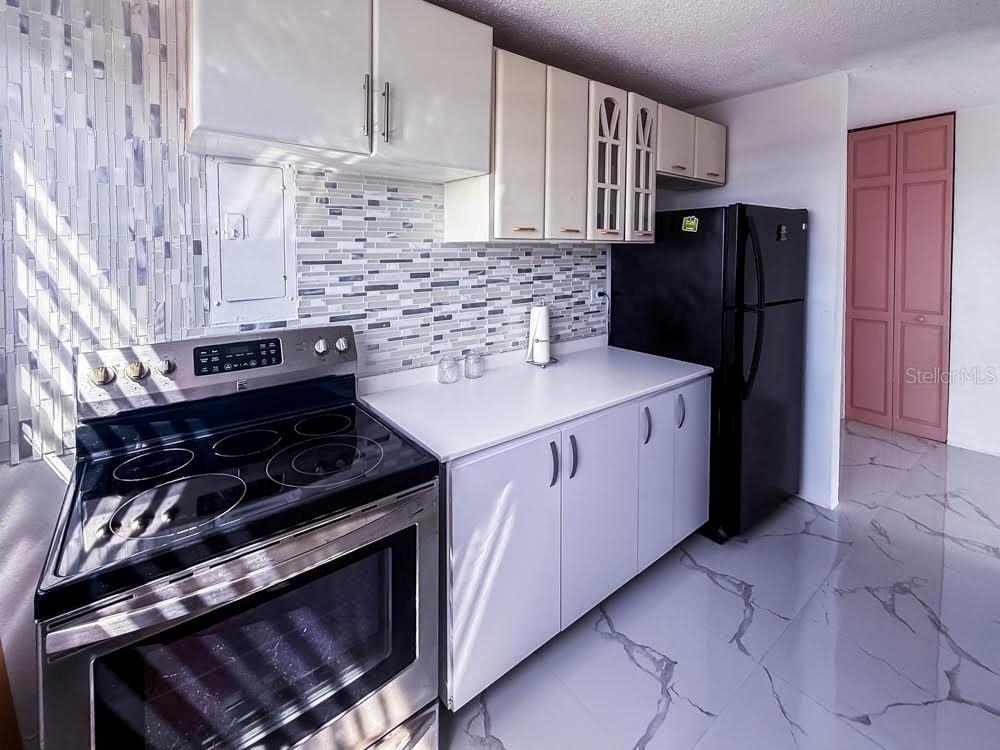 Miramar Towers 721 Hernandez St. - Photo 10