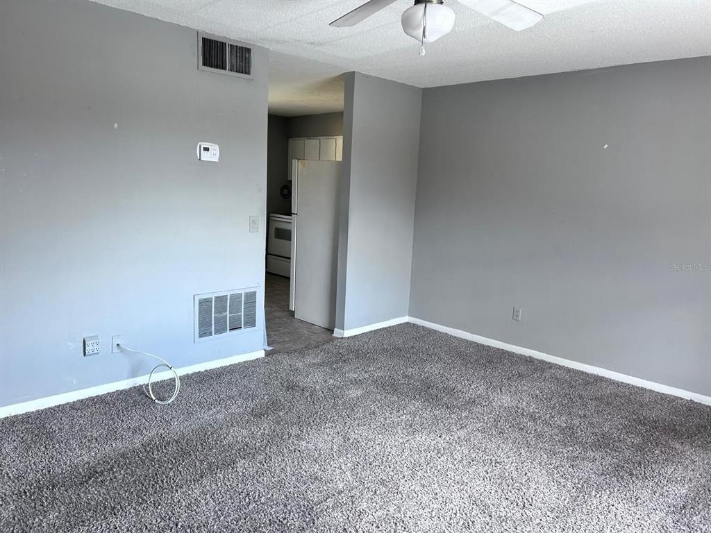 1625 W Oak Ridge Road - Photo 4