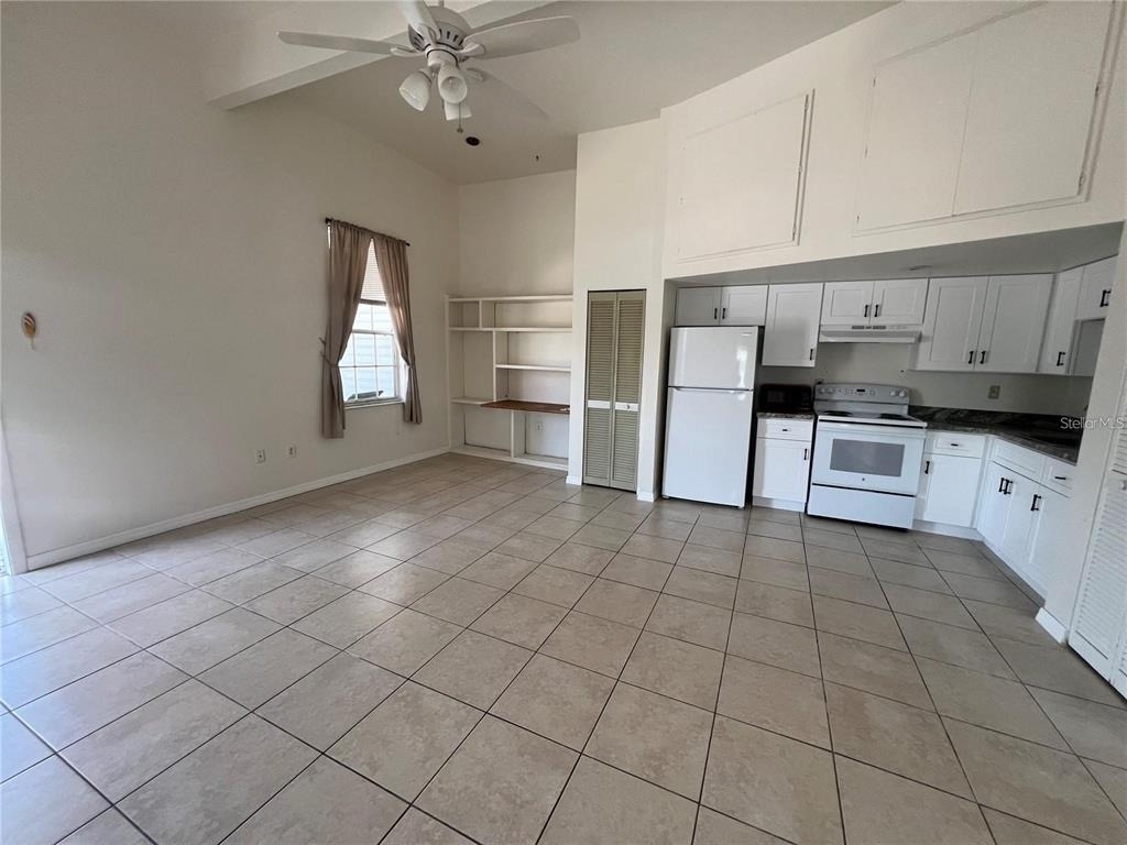 215 Goldstein Street - Photo 2