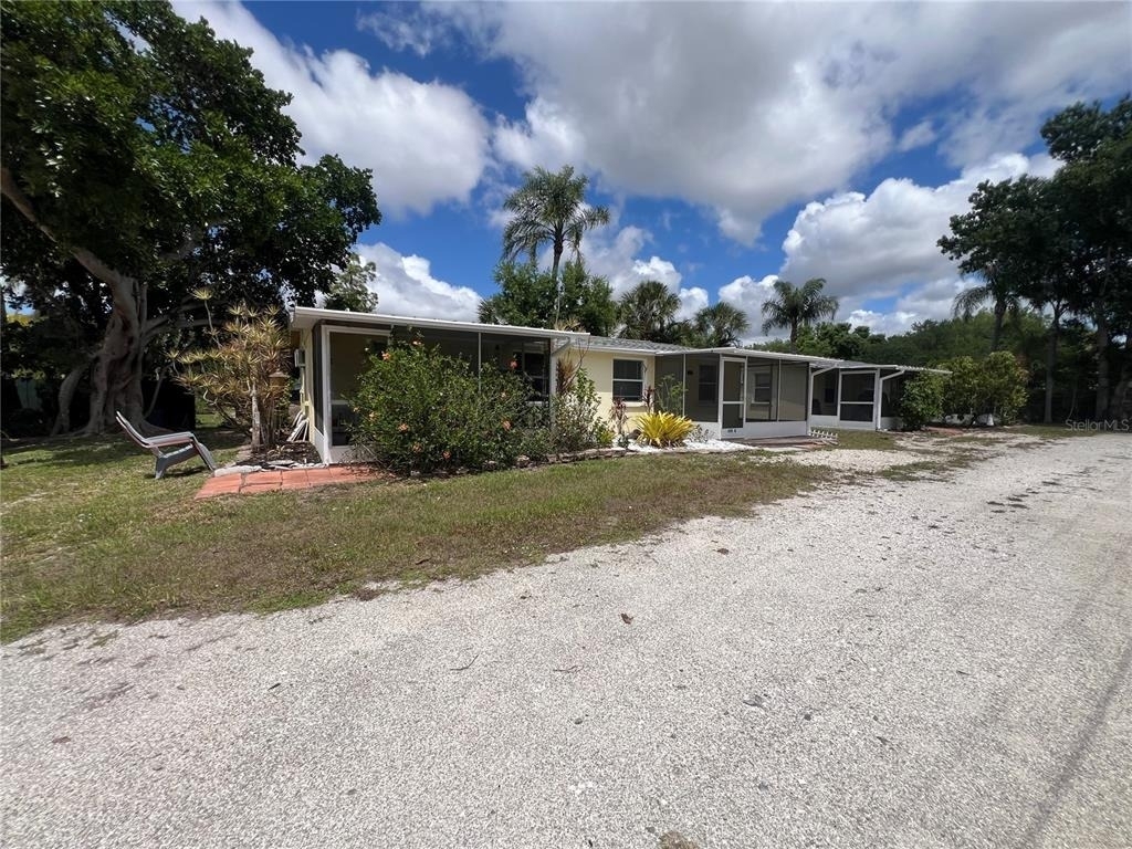 275 Pineapple Street - Photo 0
