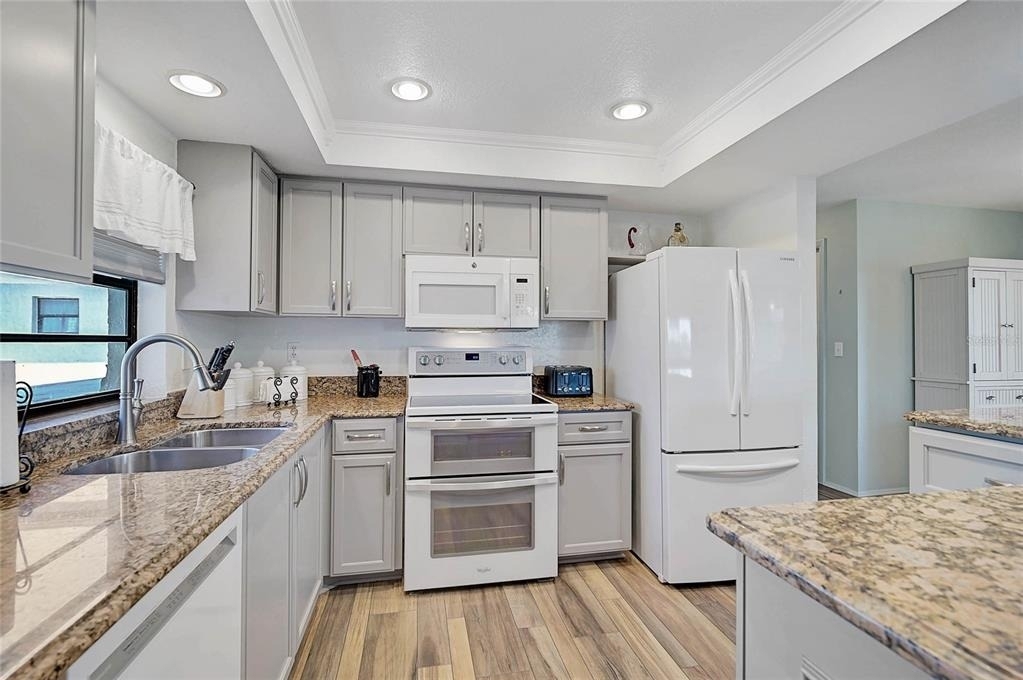 1697 Northampton Street - Photo 11