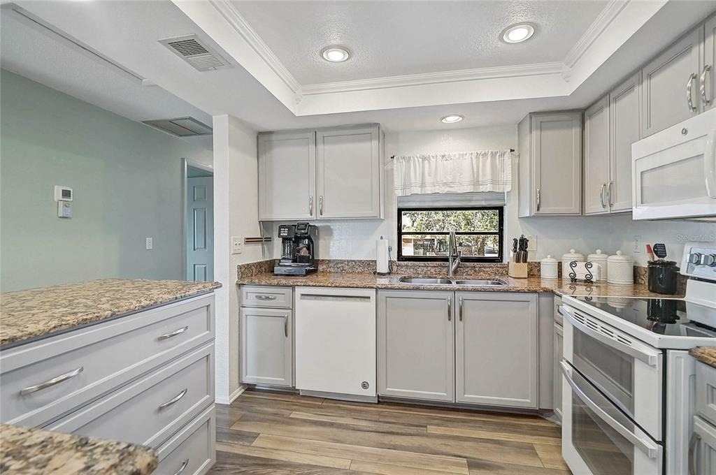 1697 Northampton Street - Photo 10