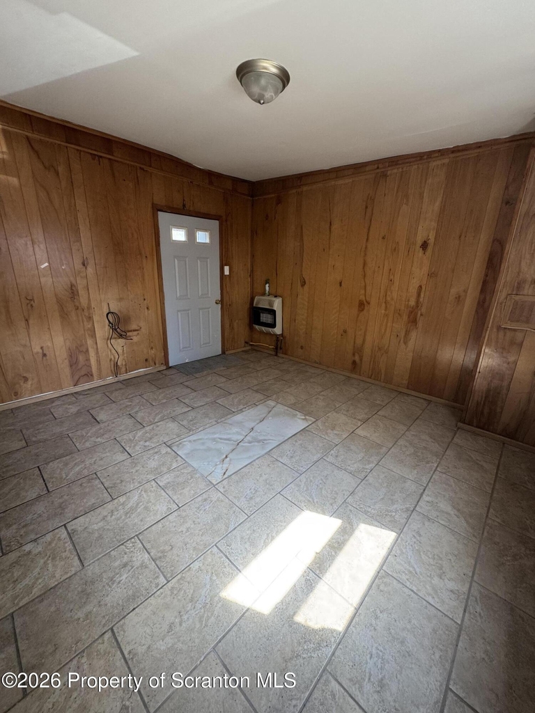 906 W Market Street - Photo 1