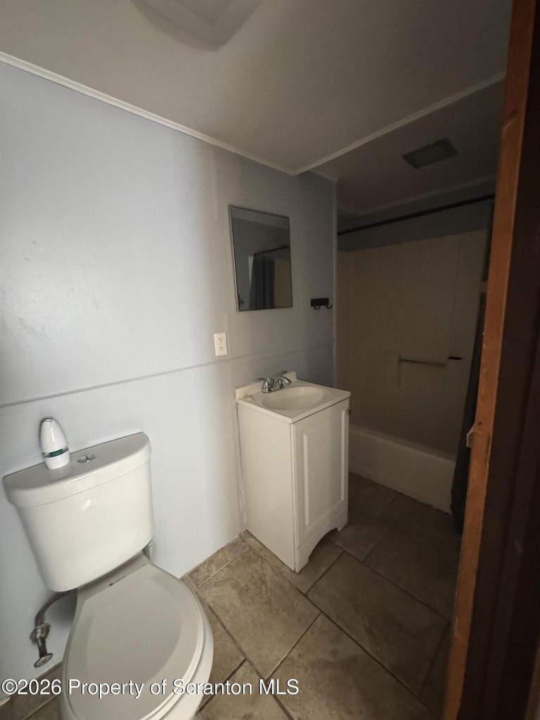 906 W Market Street - Photo 8