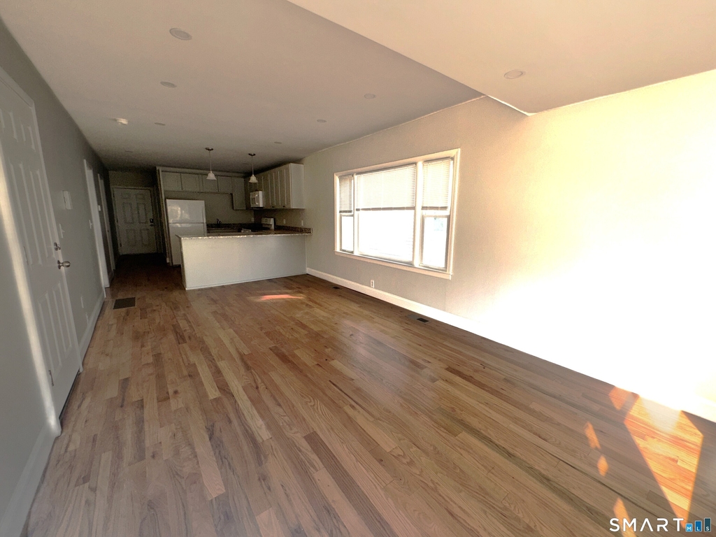 105 Churchill Street - Photo 3