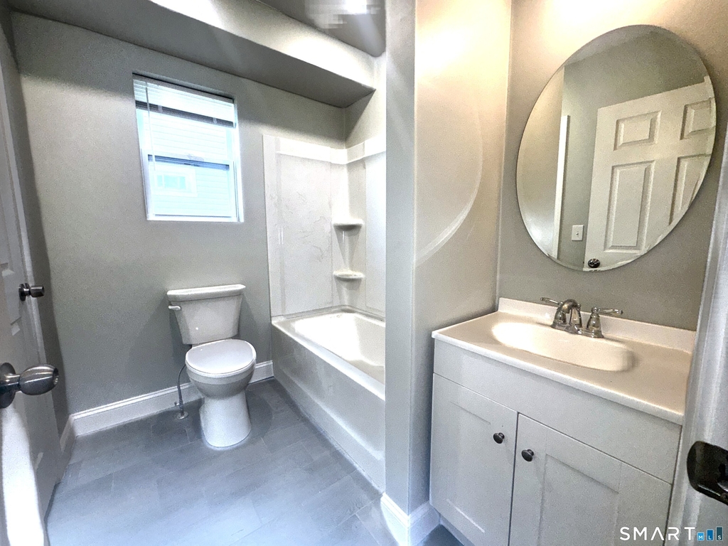 105 Churchill Street - Photo 10