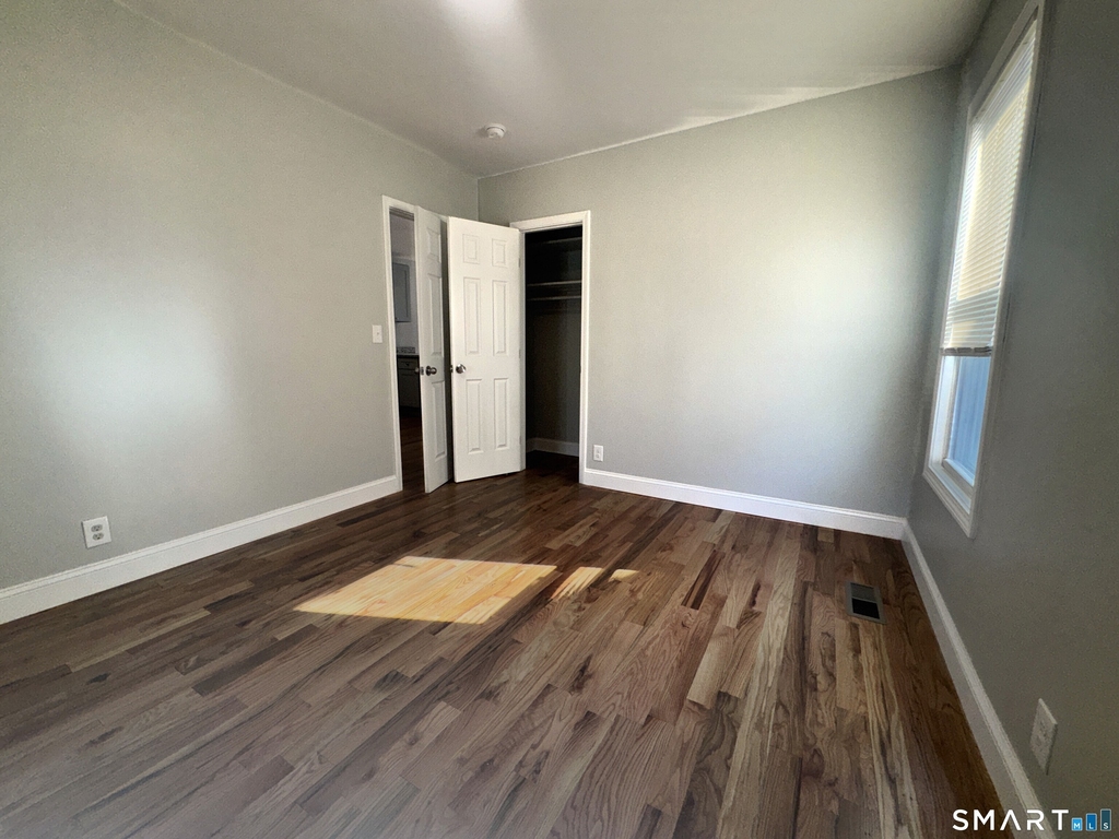 105 Churchill Street - Photo 7