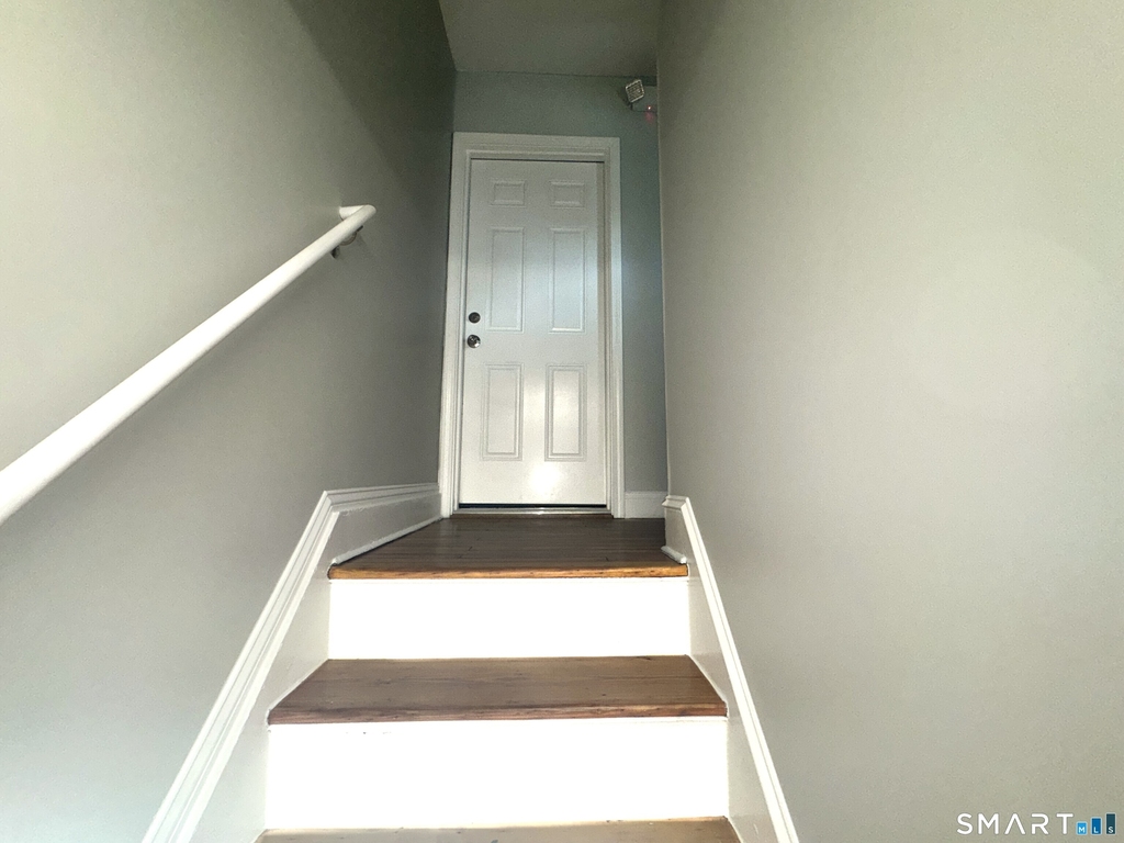 105 Churchill Street - Photo 2