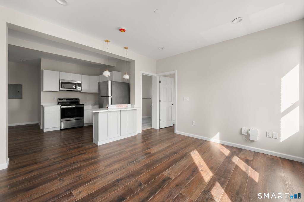 27 Main Street - Photo 2