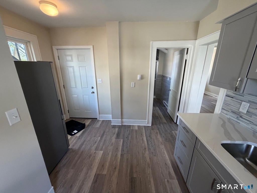 35 Ninth Avenue - Photo 3