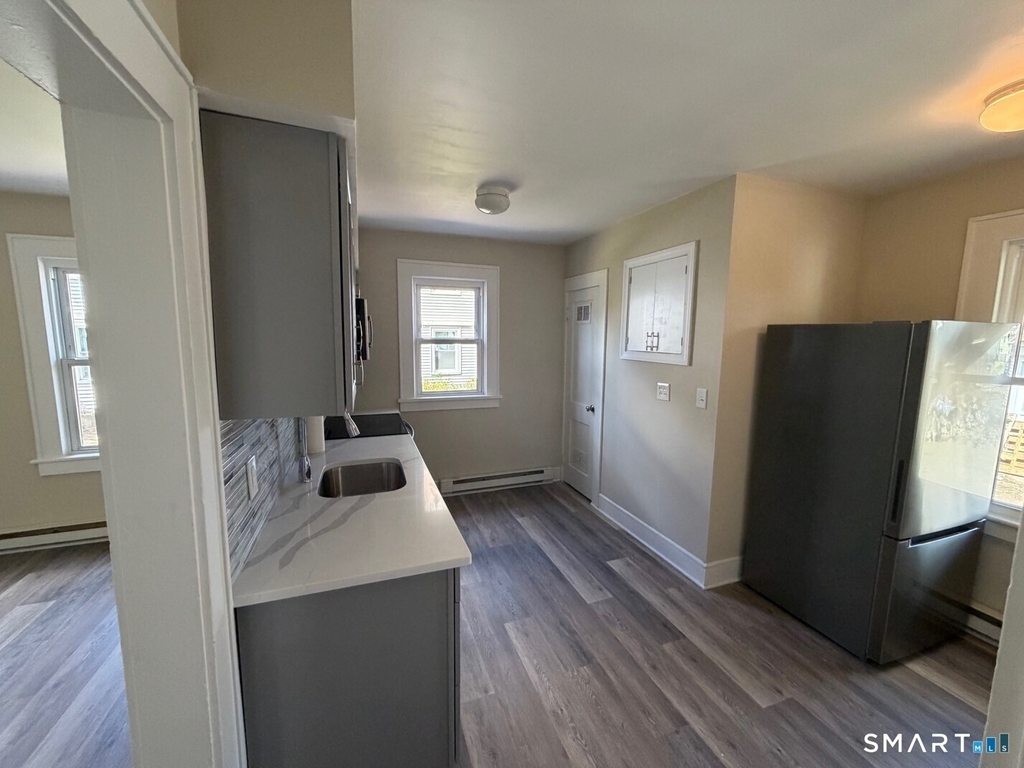 35 Ninth Avenue - Photo 2