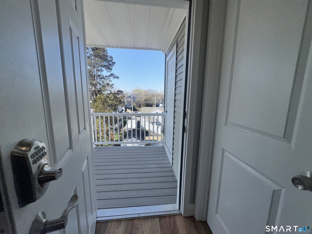 105 Churchill Street - Photo 10