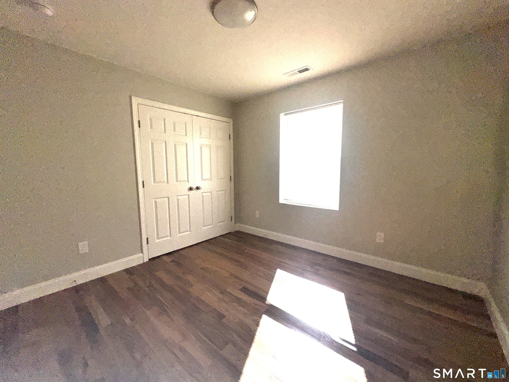 105 Churchill Street - Photo 3