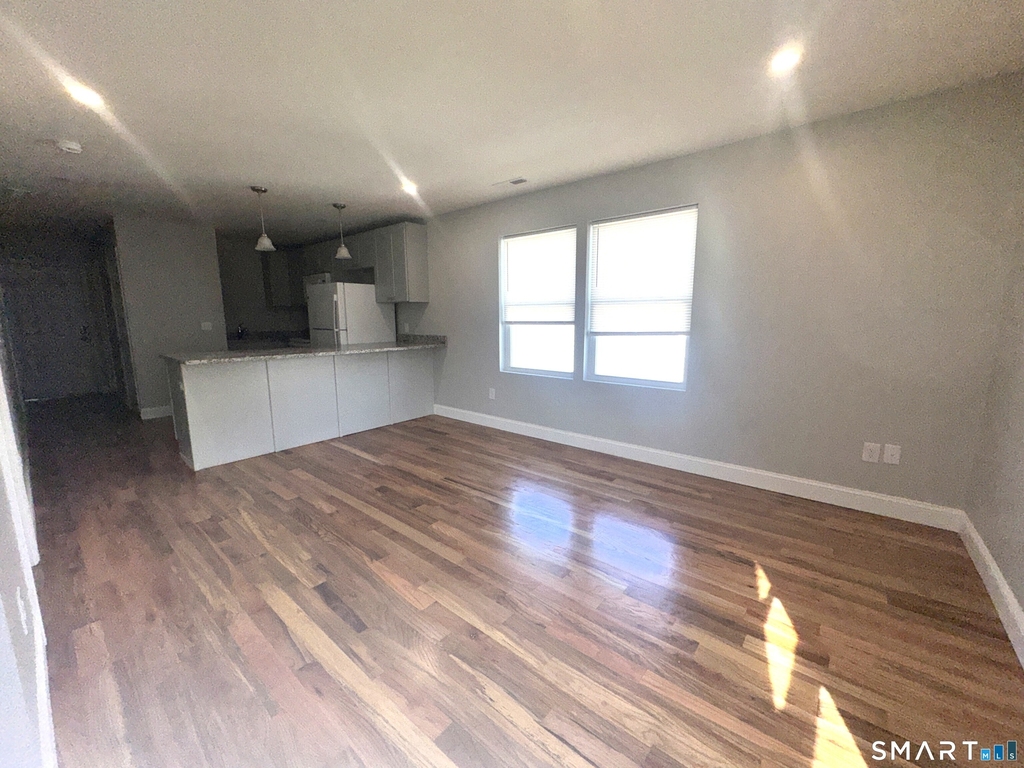 105 Churchill Street - Photo 2