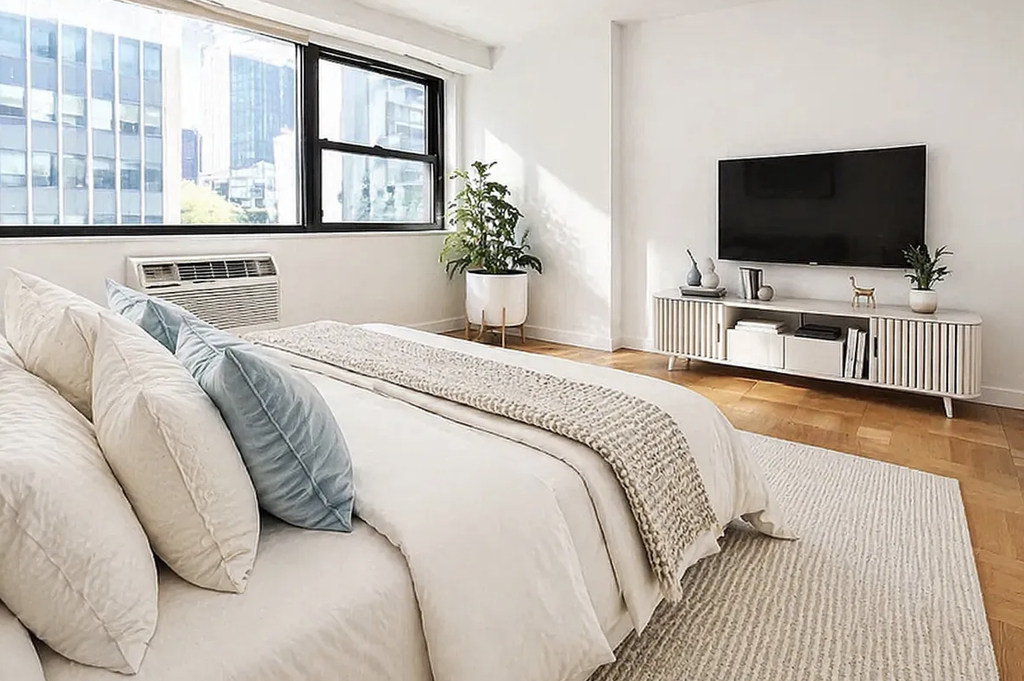 East 46th Street - Photo 2