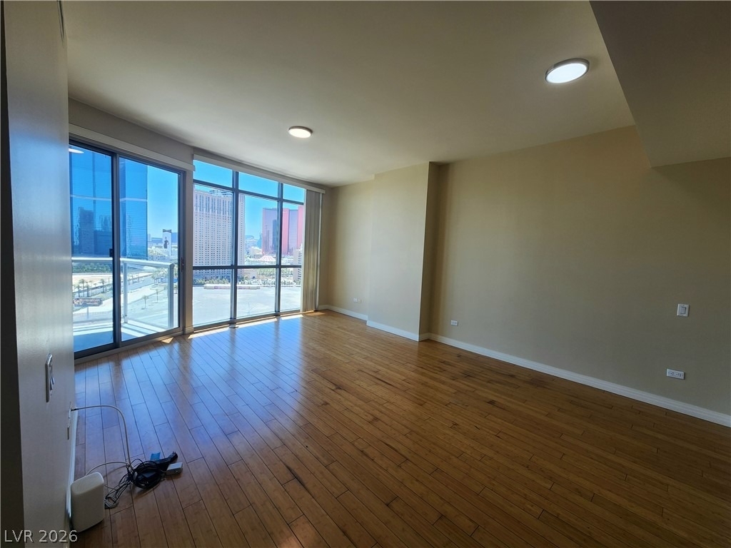200 W Sahara Avenue - Photo 6