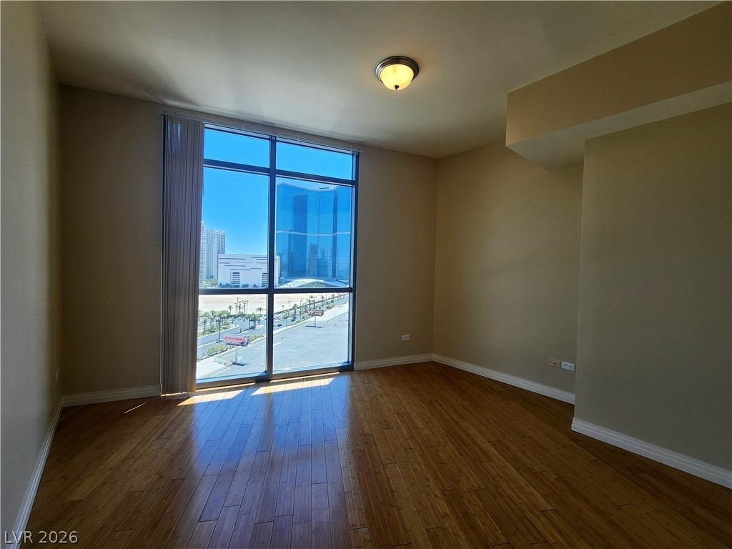 200 W Sahara Avenue - Photo 12