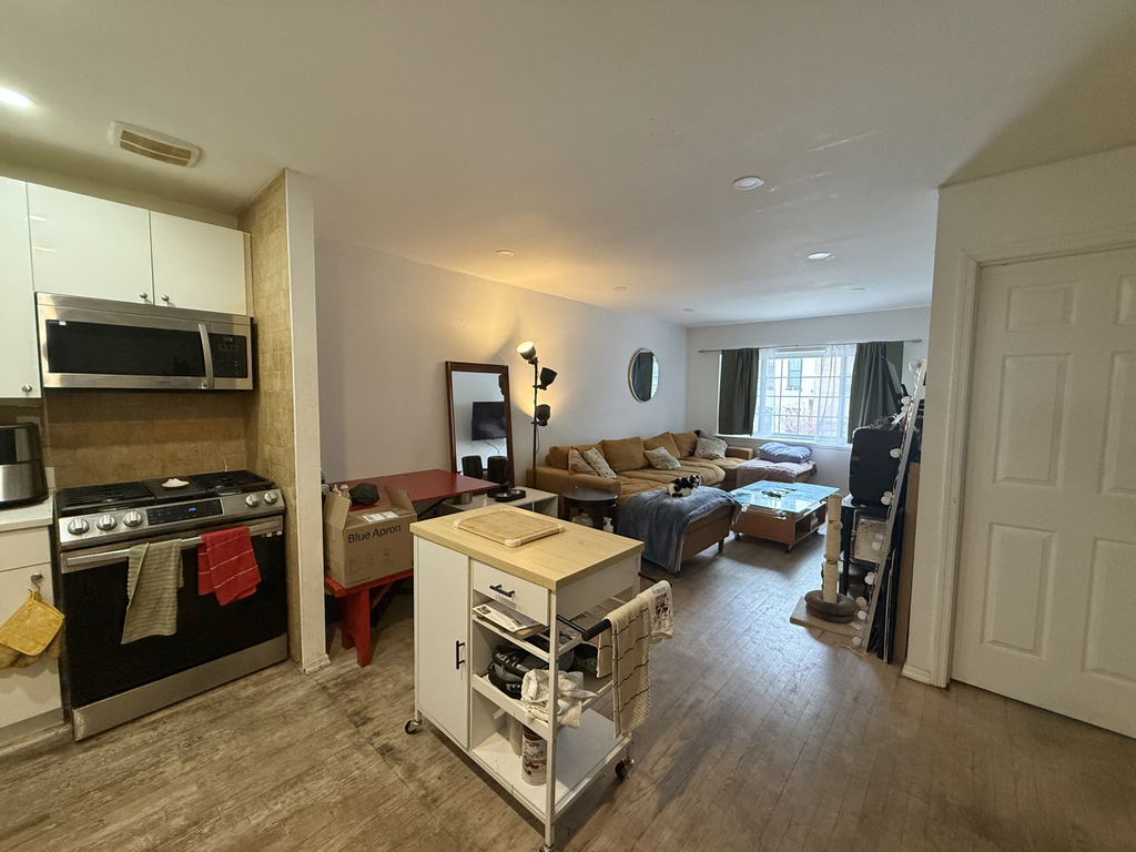 296 Tompkins Place - Photo 9
