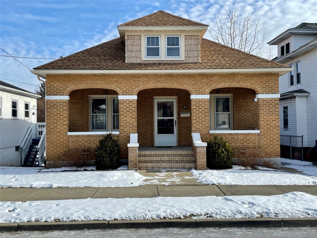 204 N Rogers Ave - Photo 0