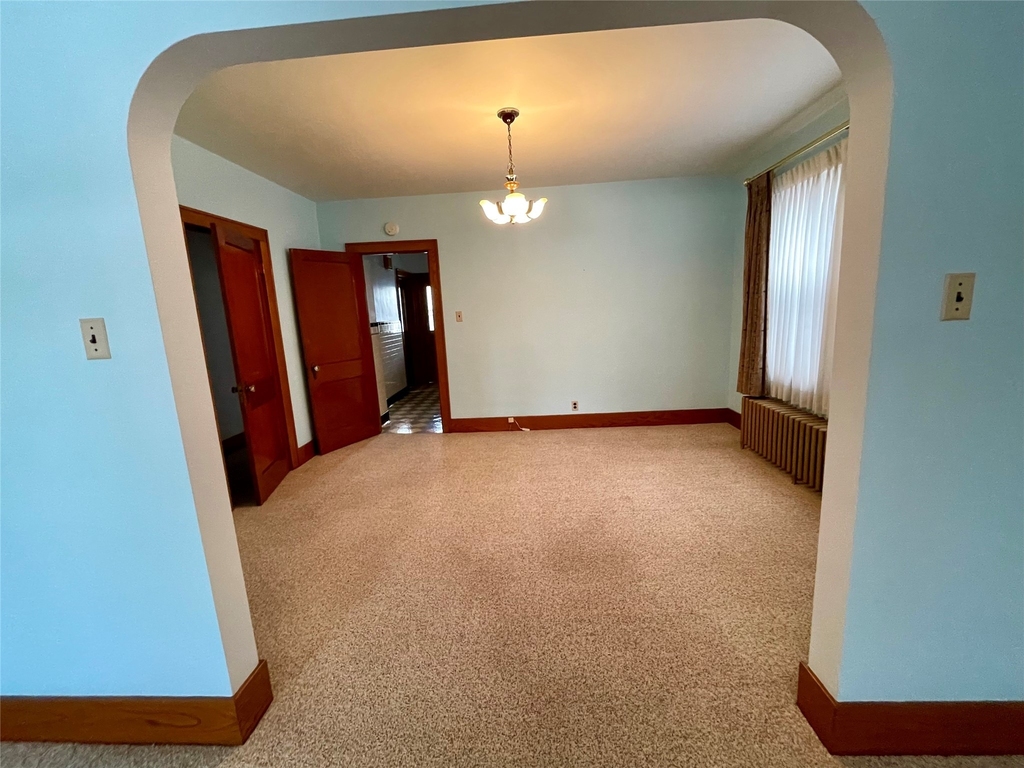 204 N Rogers Ave - Photo 4