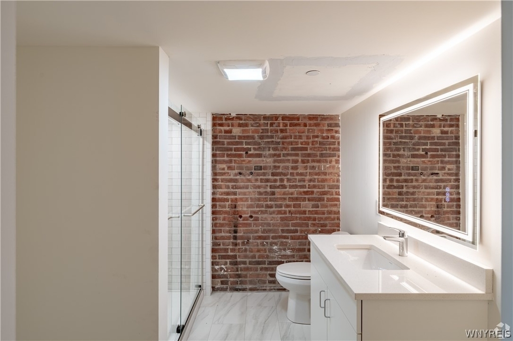 356 Hertel Ave - Photo 3