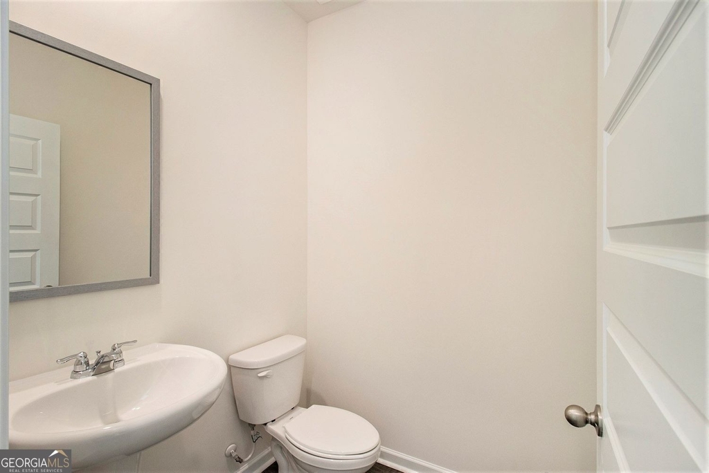 568 Whitman Lane - Photo 59