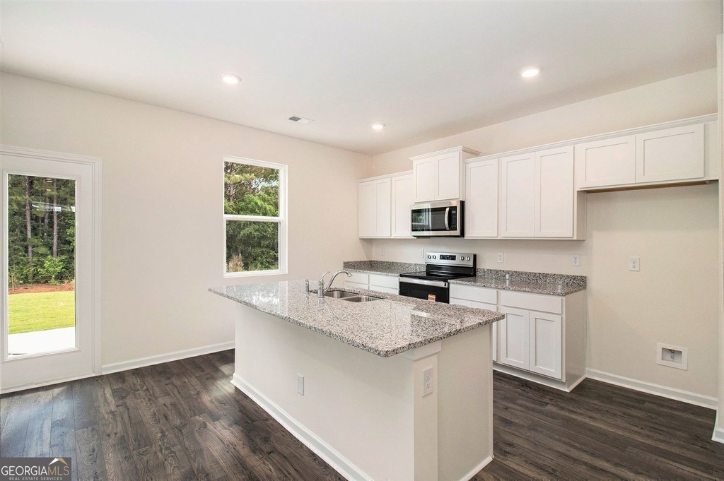 568 Whitman Lane - Photo 23