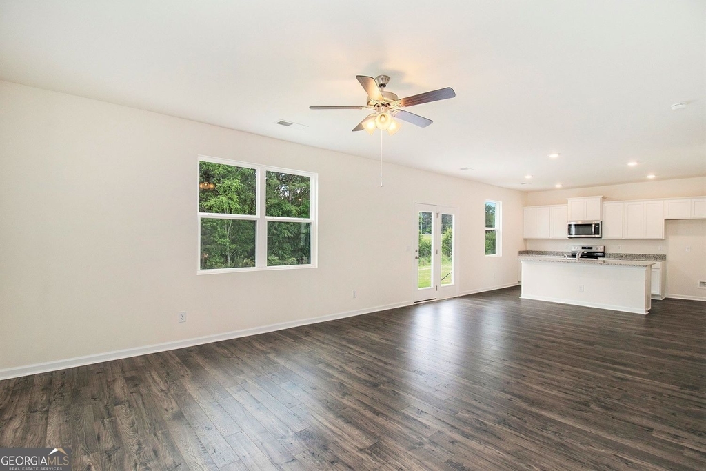 568 Whitman Lane - Photo 17