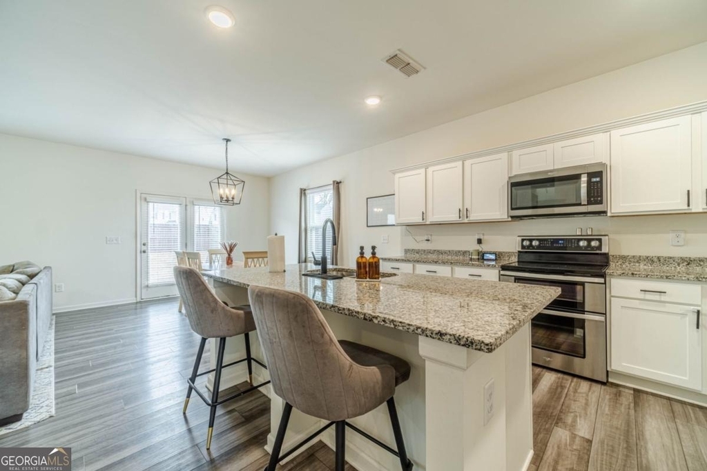 222 Knightsbridge Lane - Photo 4