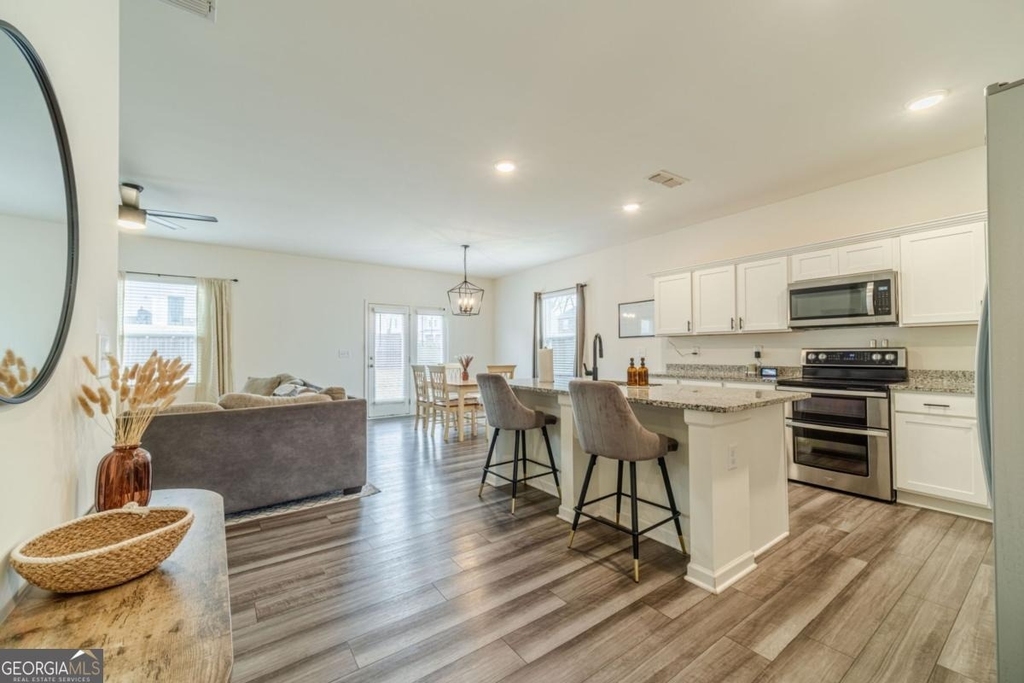 222 Knightsbridge Lane - Photo 3