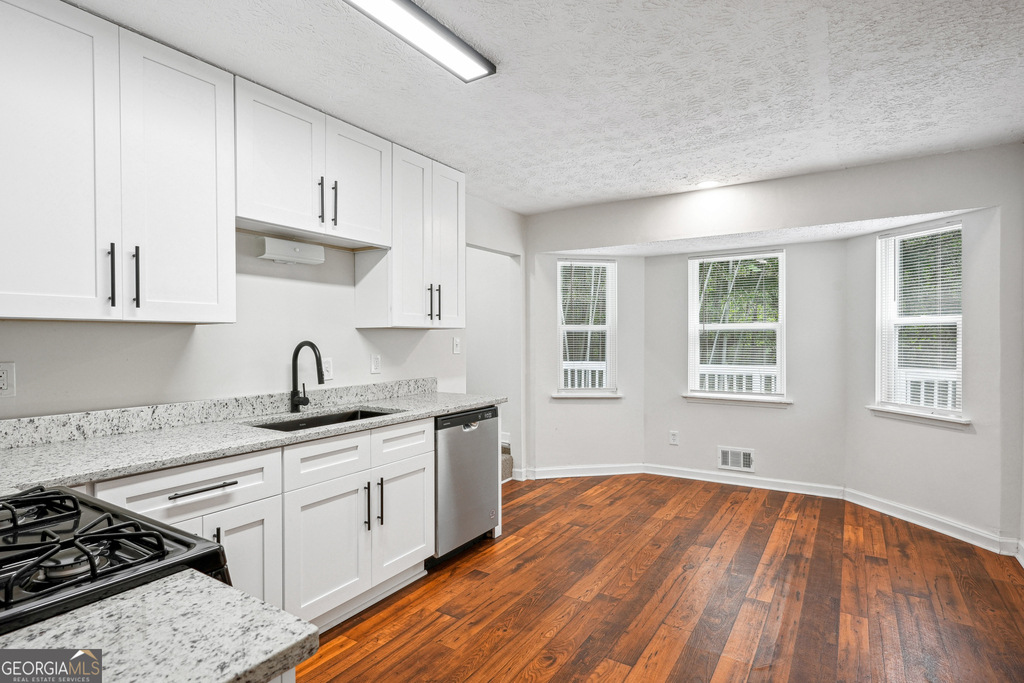 3688 Burnley Court - Photo 8