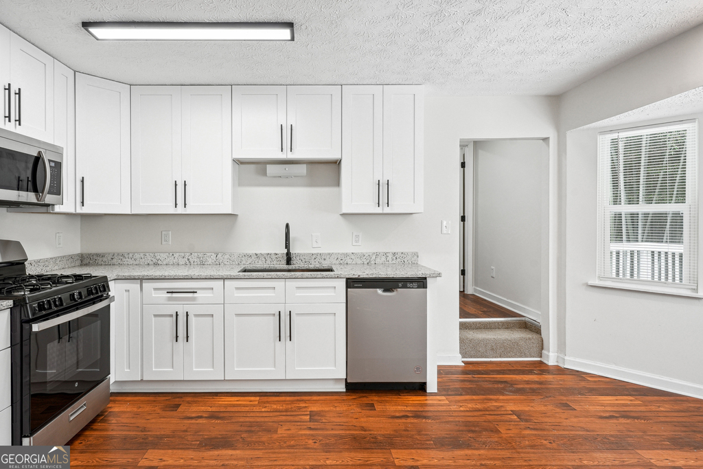 3688 Burnley Court - Photo 10