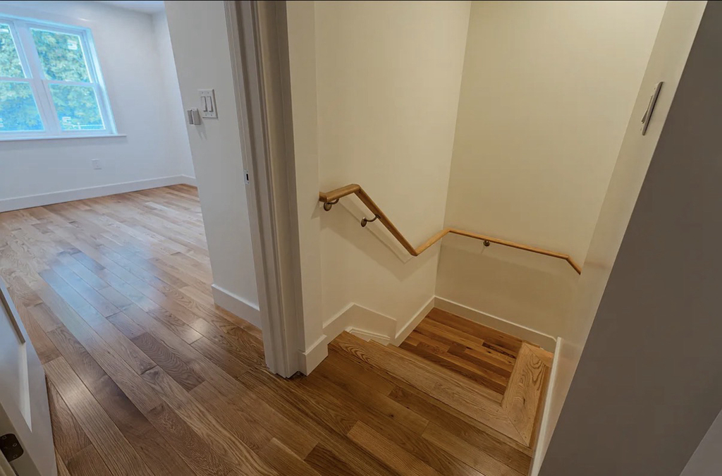 982 east 106th street - Photo 5