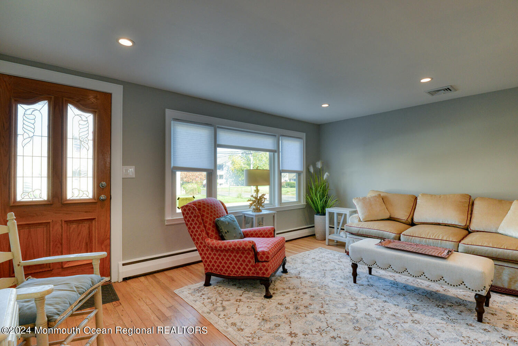 105 St Louis Avenue - Photo 3