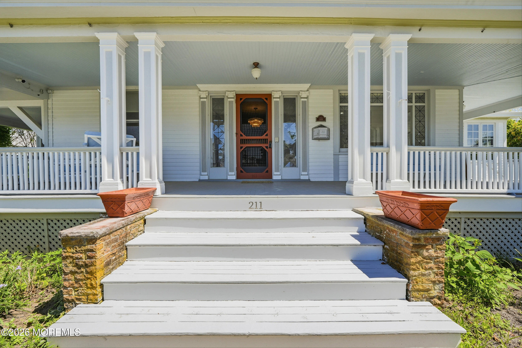 211 Cedar Avenue - Photo 5