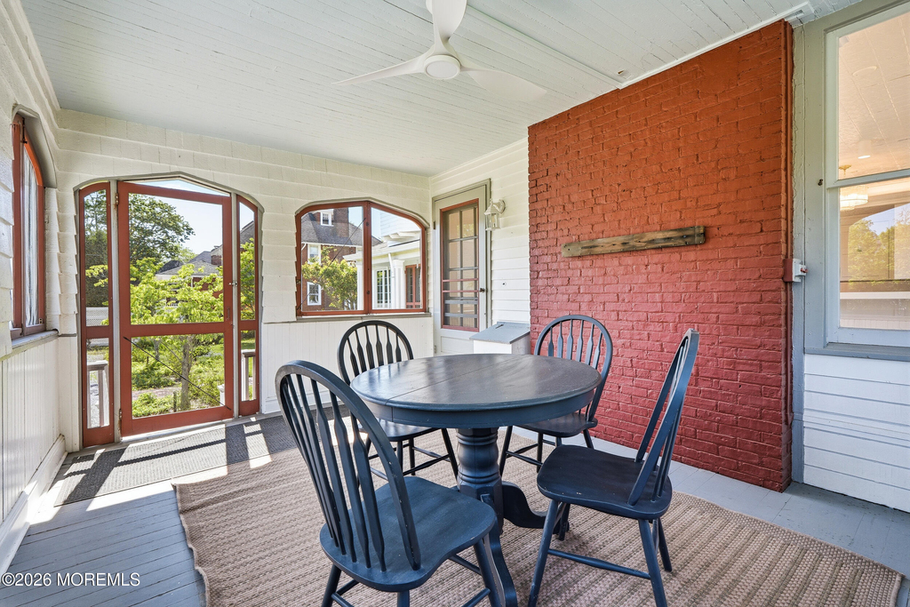 211 Cedar Avenue - Photo 18