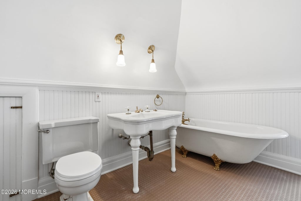 211 Cedar Avenue - Photo 37