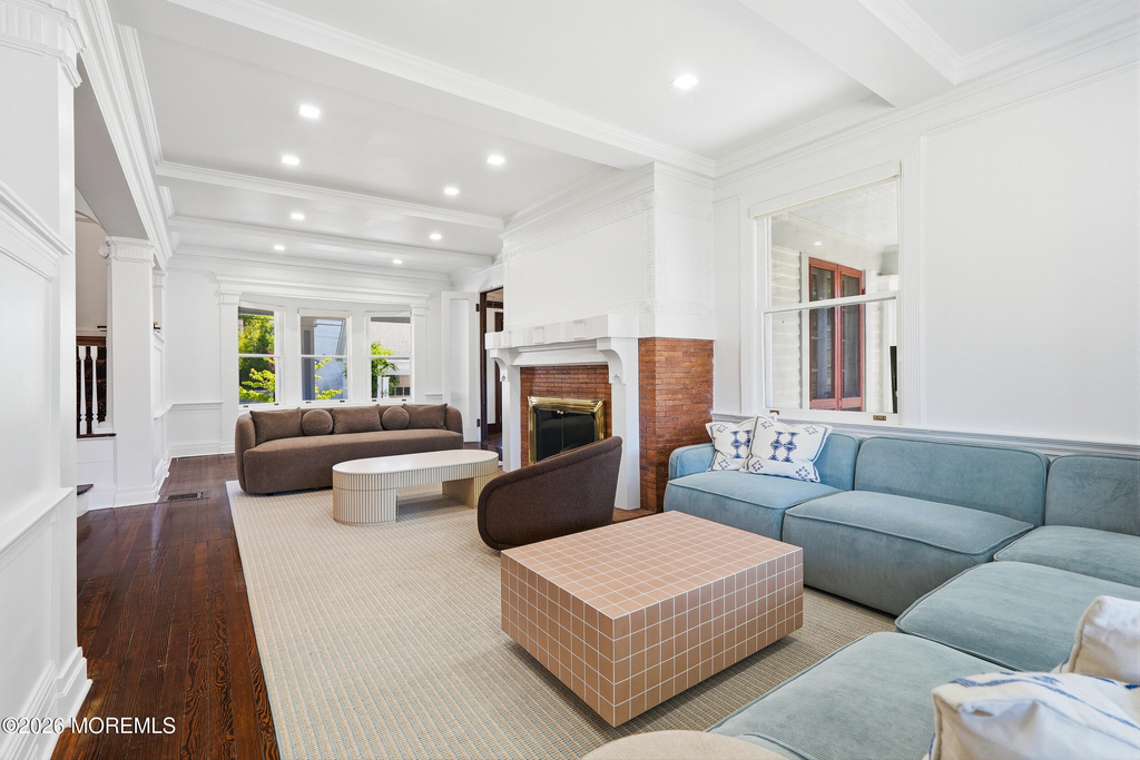 211 Cedar Avenue - Photo 10